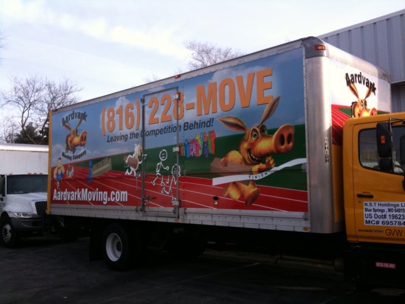 Ardvark-moving-semi[1]