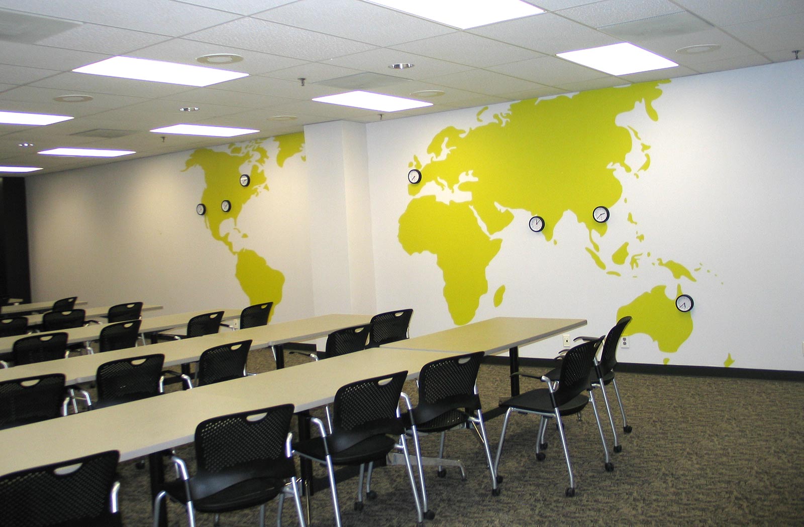 Map-of-earth-wall-vinyl[1]